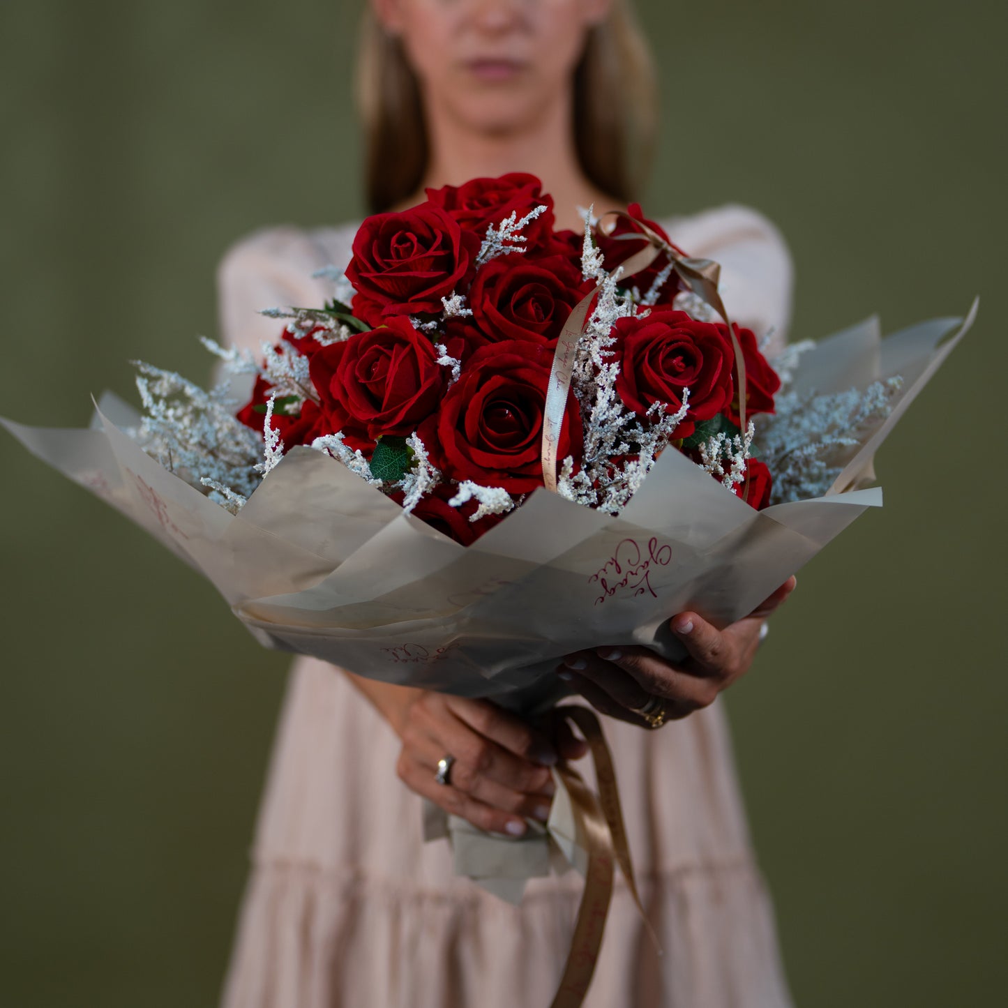 Luxury Red Rose Bouquet XL – Artificial Roses & Baby’s Breath