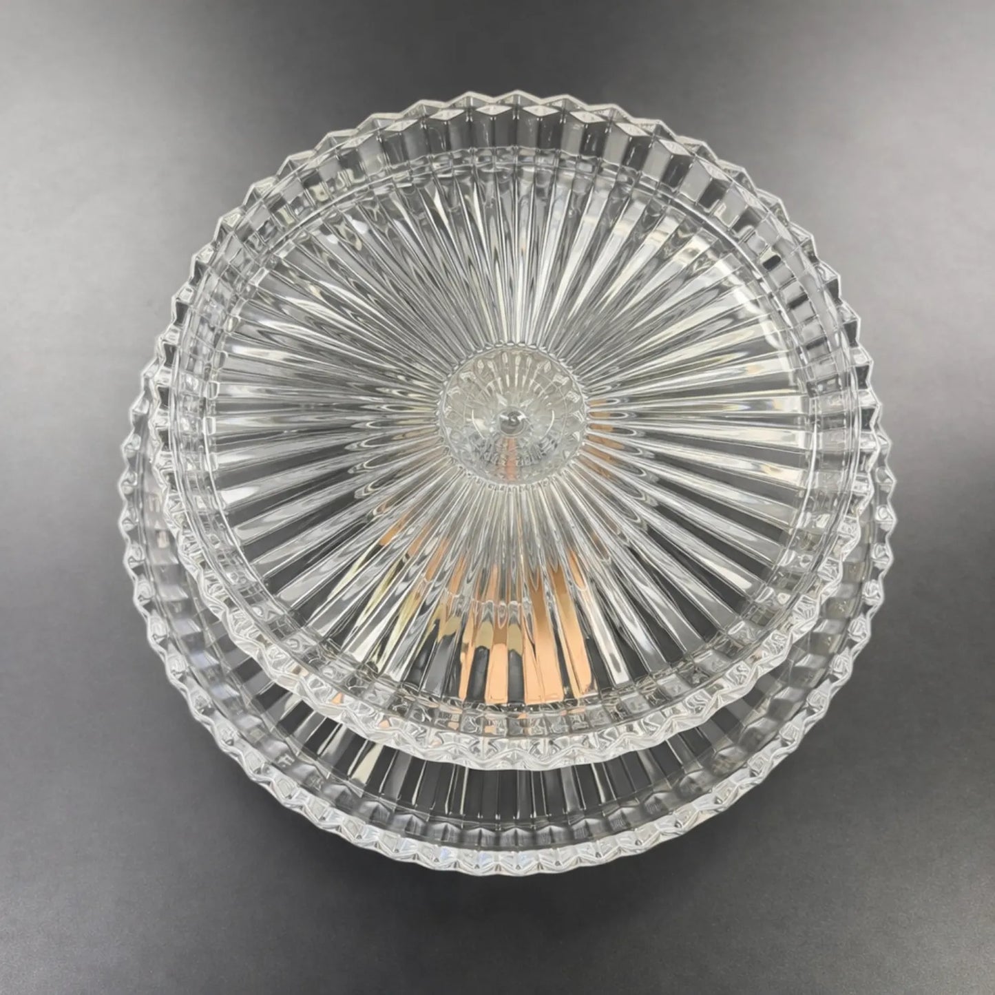 Round Crystal Pedestal Tray for Elegant Table Displays